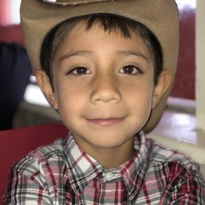 Meet your Posher, Isela